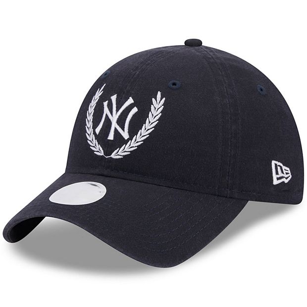 Women's New Era Navy New York Yankees Leaves 9TWENTY Adjustable Hat