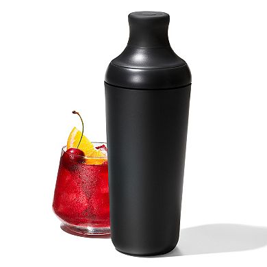 OXO Good Grips Plastic Cocktail Shaker- 20 oz/590 mL capacity