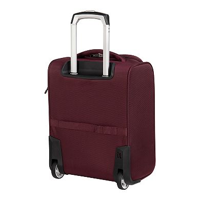 it luggage Intrepid 17-Inch Softside Wheeled Underseater Luggage