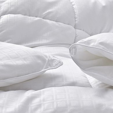 Unikome All Season White Down Alternative Comforter