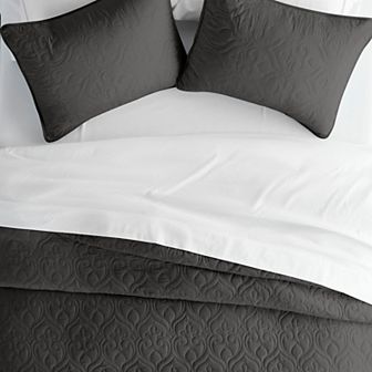 Urban Loft's Lightweight & Breathable 3 pc Linen Quilt Set