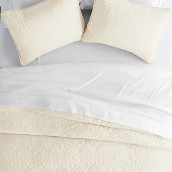Urban Loft's Lightweight & Breathable 3 pc Linen Quilt Set