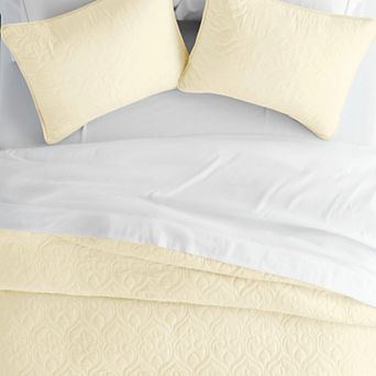 Urban Loft's Lightweight & Breathable 3 pc Linen Quilt Set