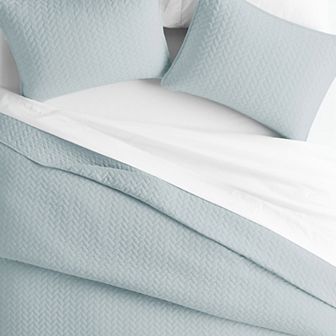 Urban Loft's Lightweight & Breathable 3 pc Linen Quilt Set
