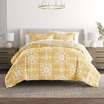 Urban Loft's Lightweight Reversible Down-alternative Comforter Set