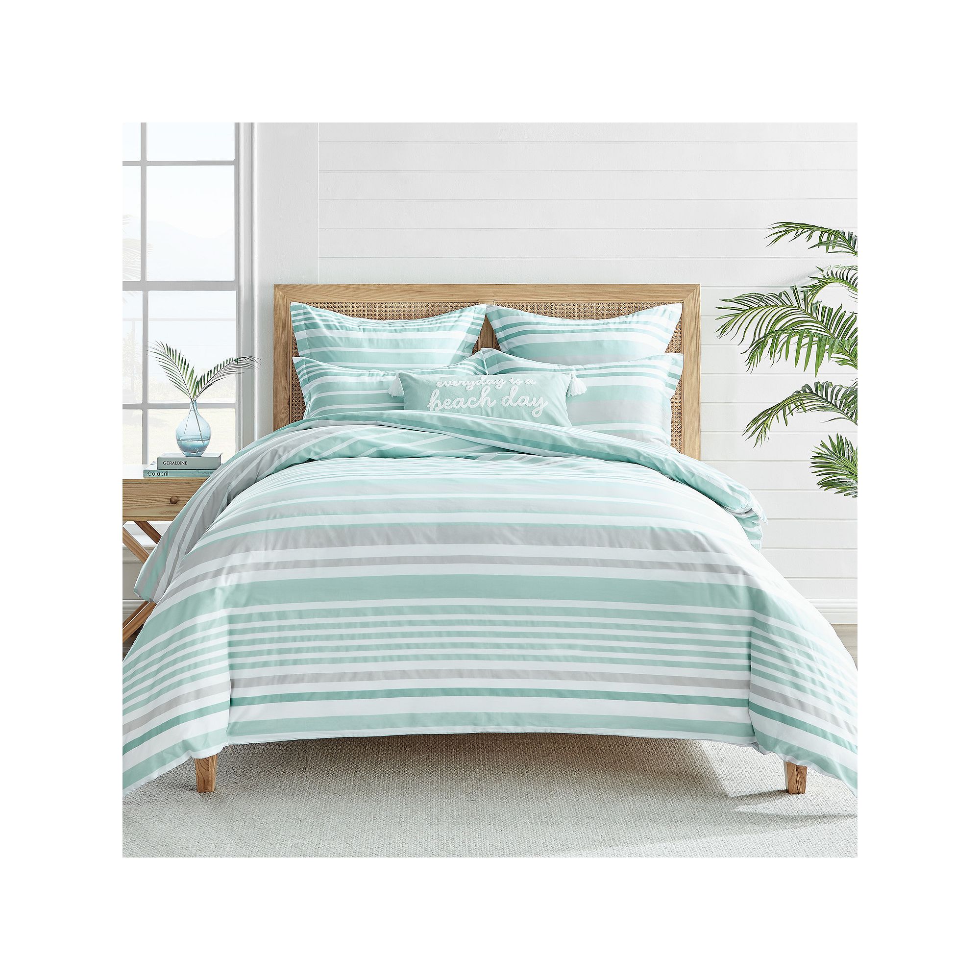 Levtex Home Truro Reversible Comforter Set with Shams, Blue