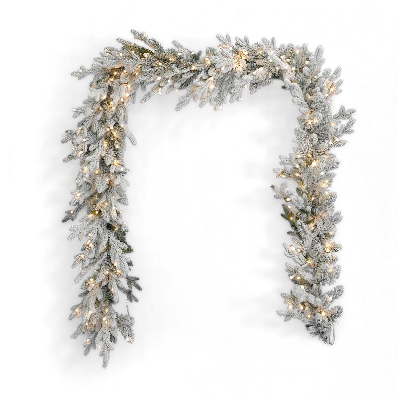 Dandan Flocked Pine 9ft Garland (plug in)