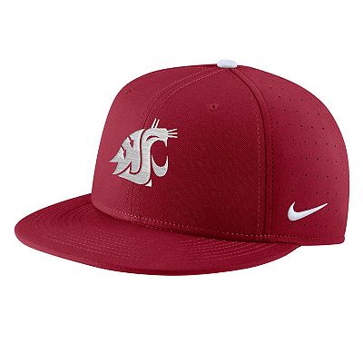 Men s Nike Crimson Washington State Cougars Aero True Baseball Performance Fitted Hat