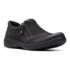 Buy clarks outlet shoes near me