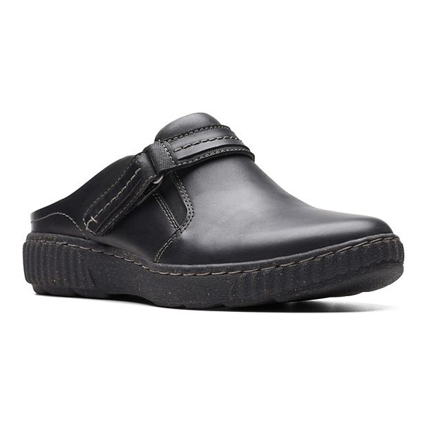 Clarks black store leather clogs