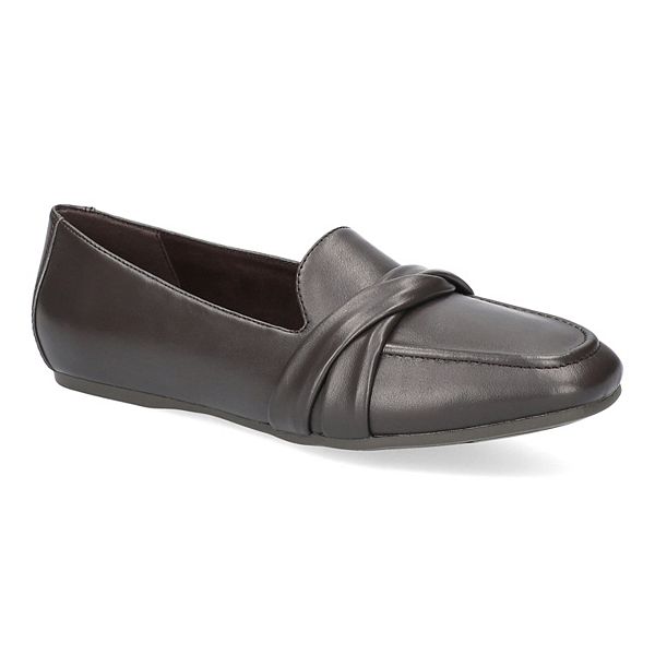 Kohls hot sale white flats