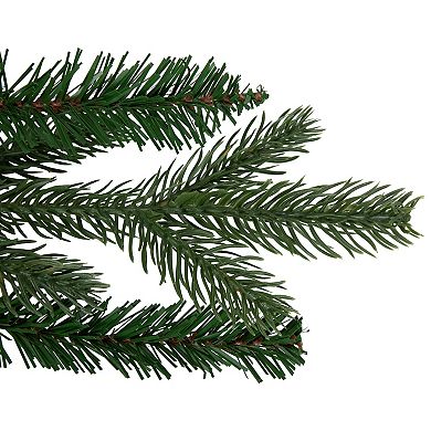 Northlight Grande Spruce Artificial Christmas Wreath 36-in. Unlit