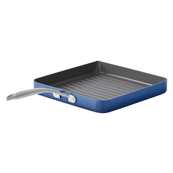 Order a Square Grill Pan That Delivers Appetizing Grill Marks
