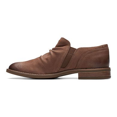 Clarks Camzin Pace Women's Nubuck Shooties