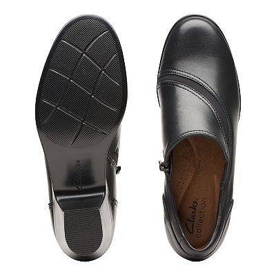 Clarks dove bootie online