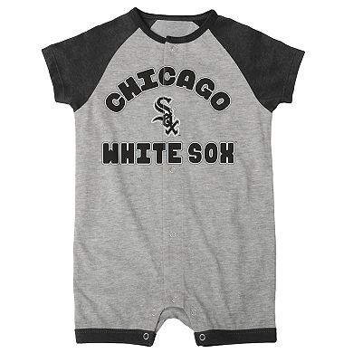 Newborn & Infant Heather Gray Chicago White Sox Extra Base Hit Raglan Full-Snap Romper