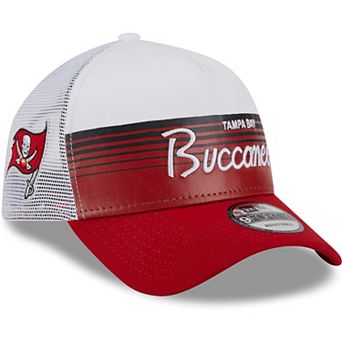 Men's New Era Scarlet Tampa Bay Buccaneers Horizon 9FORTY Snapback Hat