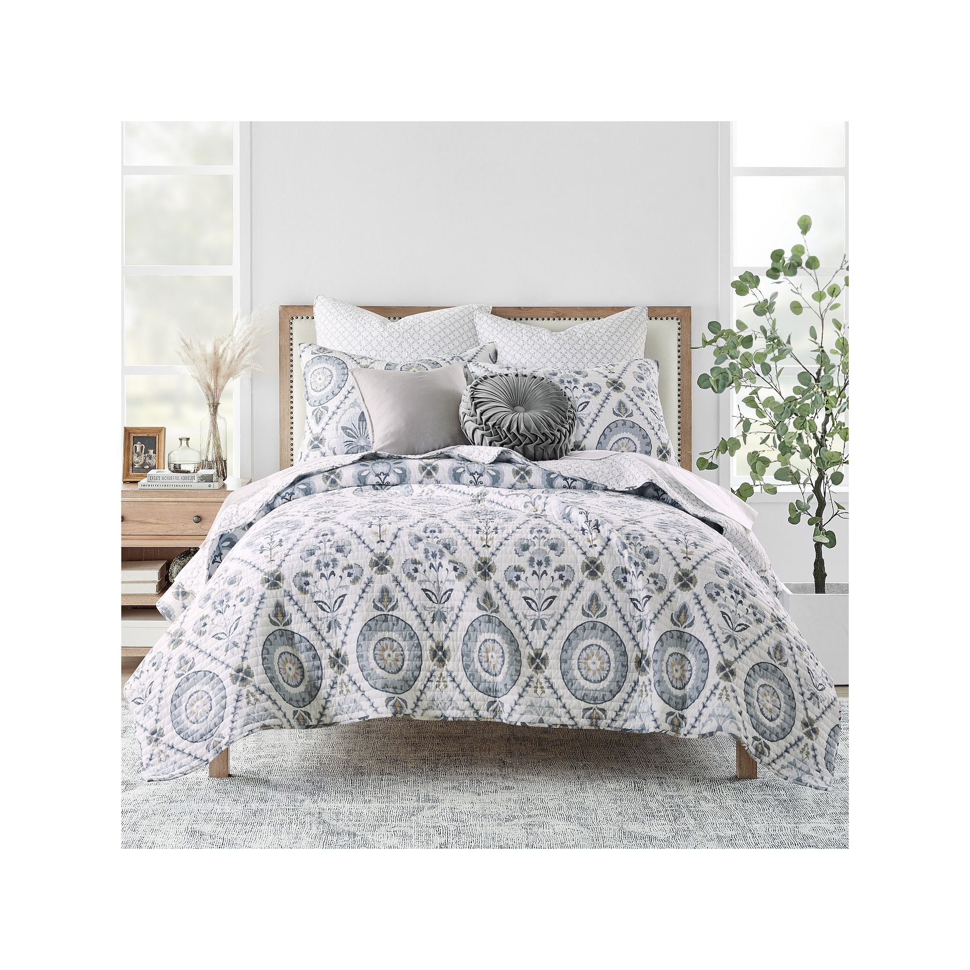 Levtex Home Maeve Neutra Quilt Set with Shams, Gray
