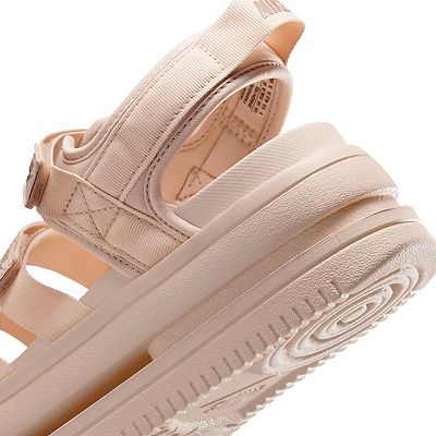 Nike Icon Classic Women's Sandals Nike Icon Classic Women's Sandals