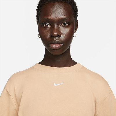 Women s Nike Boyfriend Tee