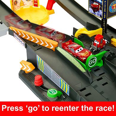 Mattel Disney / Pixar's Cars Piston Cup Action Speedway Playset