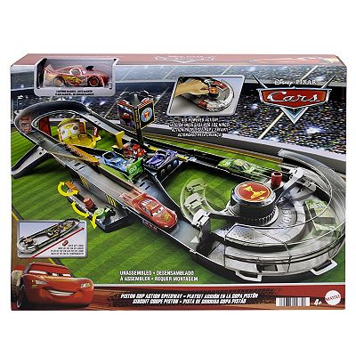 Lightning mcqueen speedway track deals