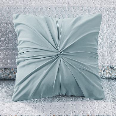 Madison Park Evian 4-Piece Seersucker Quilt Set with Throw Pillow
