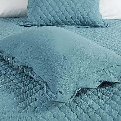 Madison Park Alva 3-Piece Scalloped Edge Quilt Set with Shams