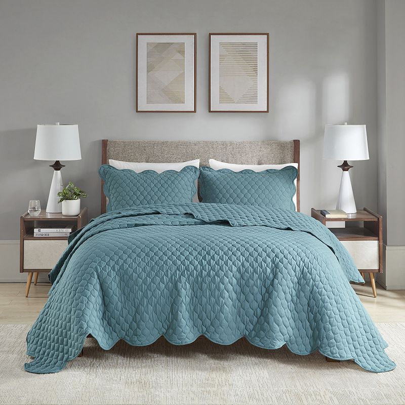 Madison Park Alva 3-Piece Scalloped Edge Quilt Set with Shams, Green, King