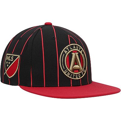 Men's Mitchell & Ness Black Atlanta United FC Team Pin Snapback Hat