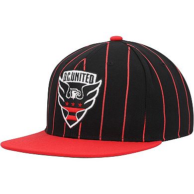Men's Mitchell & Ness Black D.C. United Team Pin Snapback Hat