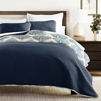 Home Collection All Season Distressed Diamond Reversible Quilt Set with Shams