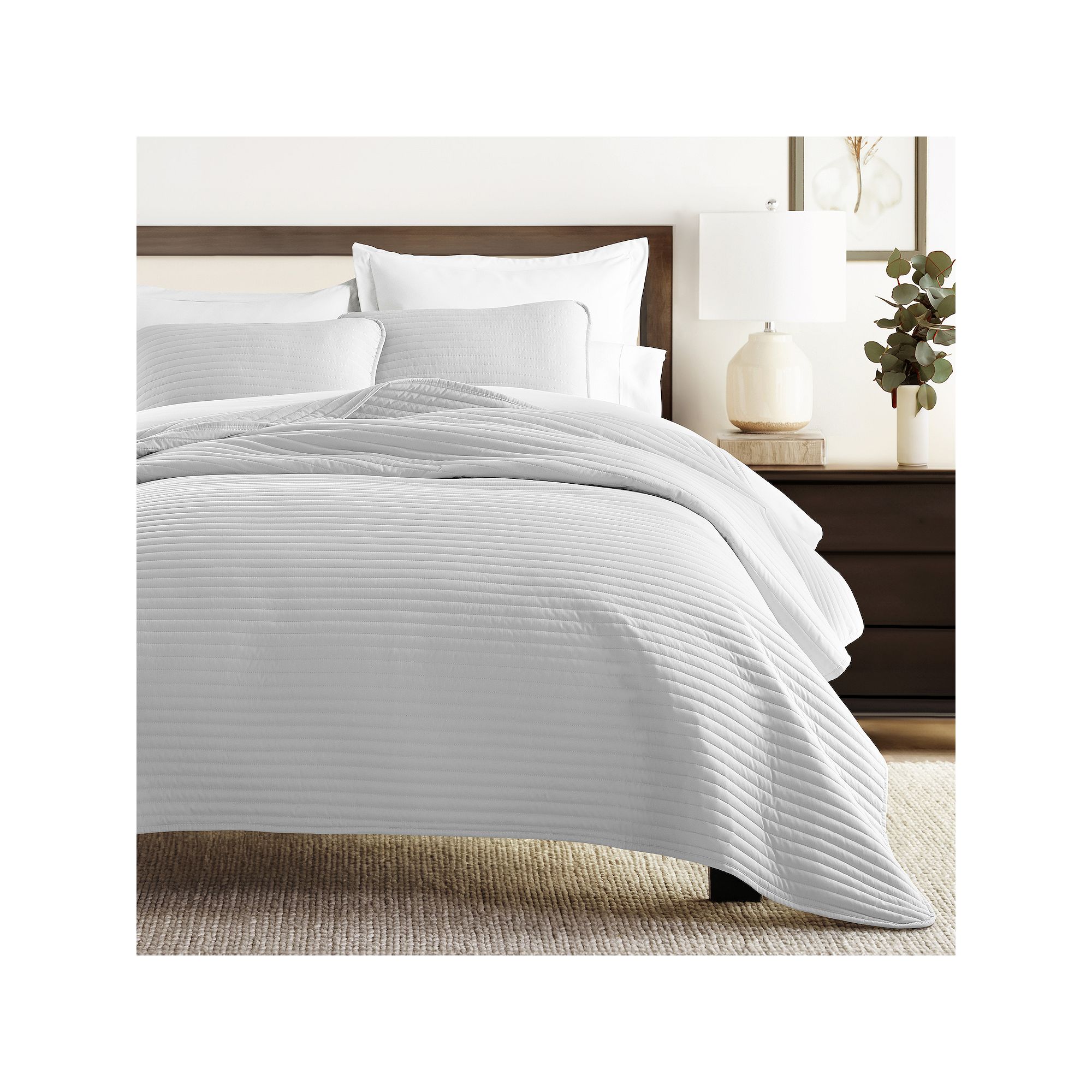 Home Collection All Season Stripe Quilt Set with Shams, Gray