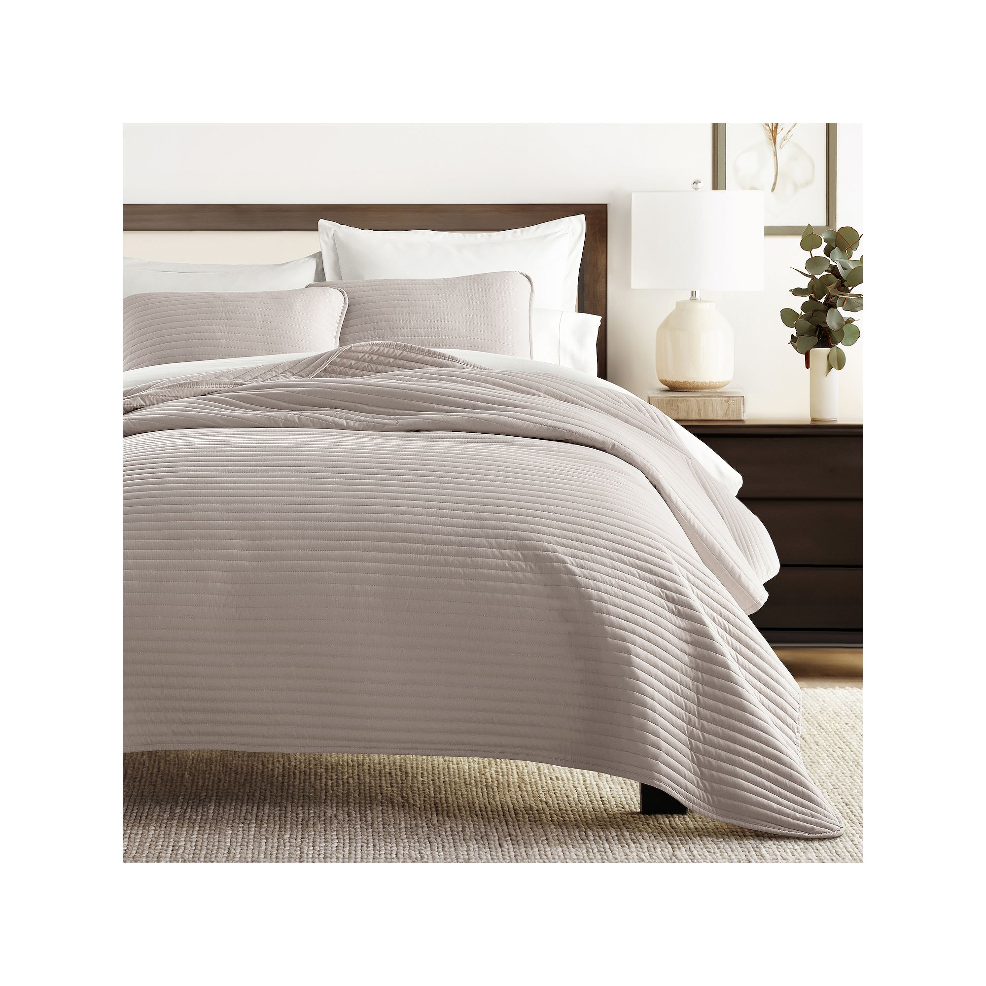 Home Collection All Season Stripe Quilt Set with Shams, Green