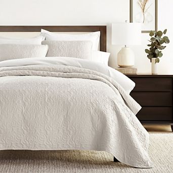 Home Collection All Season Floral Quilt Set with Shams