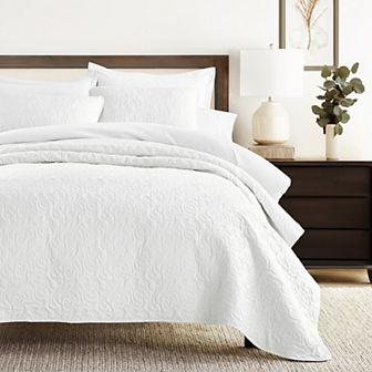 Home Collection All Season Floral Quilt Set with Shams