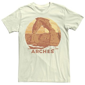 Men's Arches Rock Desert Sunset Circle Graphic Tee