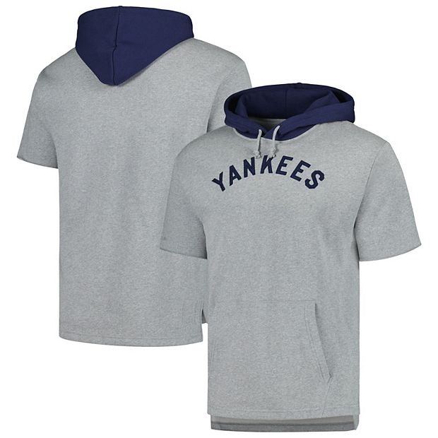 Men's Mitchell & Ness Heather Gray New York Yankees Postgame Short Sleeve  Pullover Hoodie