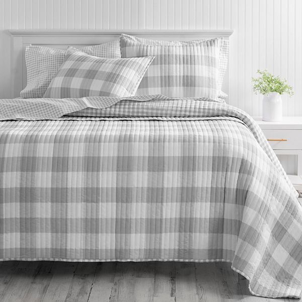 Martha Stewart Qakley 3Piece Quilt Set with Shams