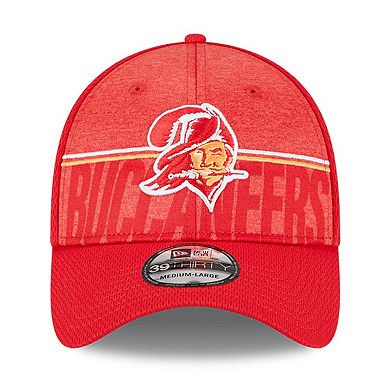 Men's New Era Red Tampa Bay Buccaneers 2023 NFL Training Camp Throwback 39THIRTY Flex Fit Hat