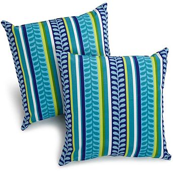 Blazing Needles 17-inch Outdoor Knife Edge Throw Pillows (Set of 2)