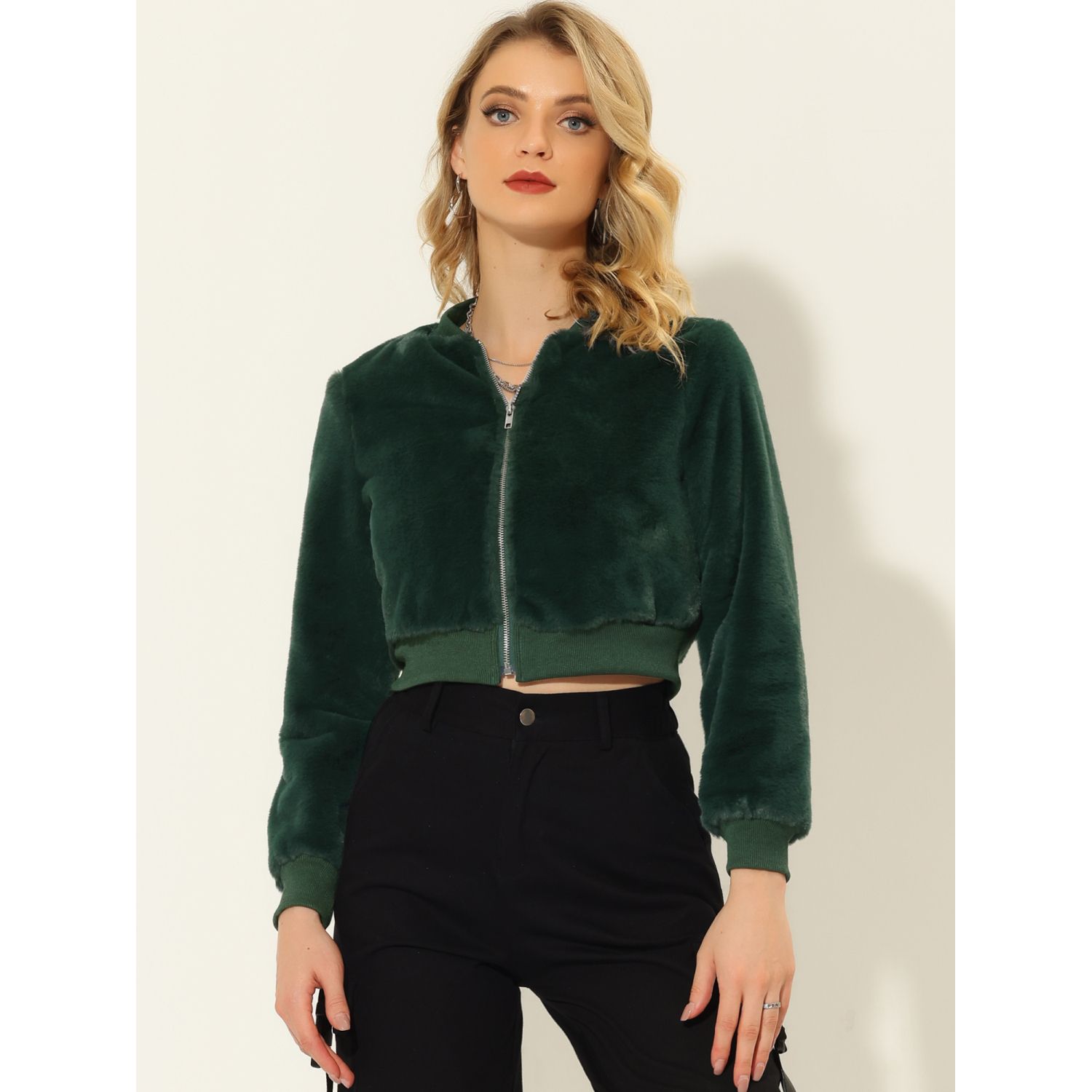 Women's Lightweight Quilted Jacket Stand Collar Button Down Long Sleeve Winter Warm Bomber Padded Coat With Pockets