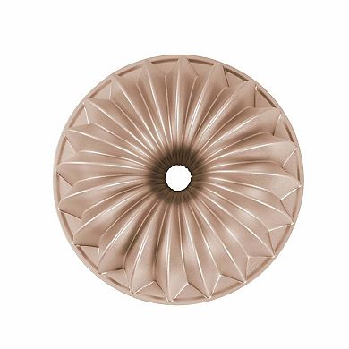 Baker's Secret Fluted Cake Pan, Cast Aluminum 2 Layers Nonstick Coating (French Wreath)
