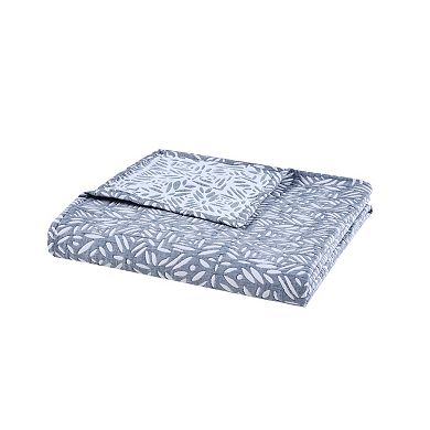 Madison Park Signature Harmony 4-Piece Oversized Reversible Matelassé Quilt Set with Throw Pillow