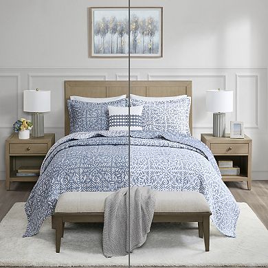 Madison Park Signature Harmony 4-Piece Oversized Reversible Matelassé Quilt Set with Throw Pillow