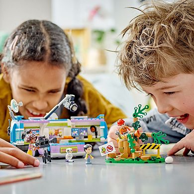LEGO Friends Newsroom Van Pretend Building Toy 41749 (446 Pieces)