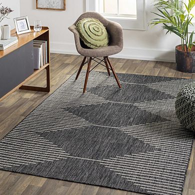 Okswerd Global Area Rug