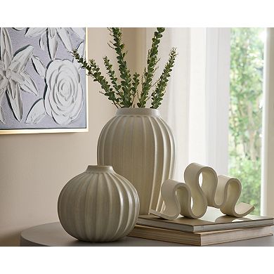 Everyday Decor Large Round Fluted Vase Table Decor