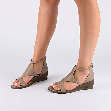 Journee Trayle Women's Wedge Sandals