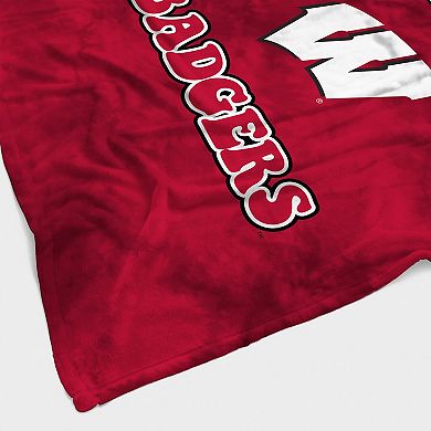 Wisconsin Badgers 60'' x 70'' Bubble Tie-Dye Flannel Sherpa Blanket